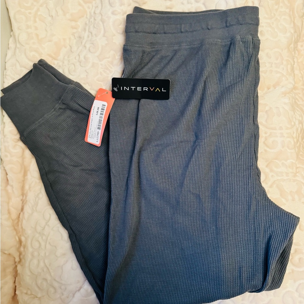 NWT Women’s Interval Waffle Thermal Joggers | 1X | Dark Gray